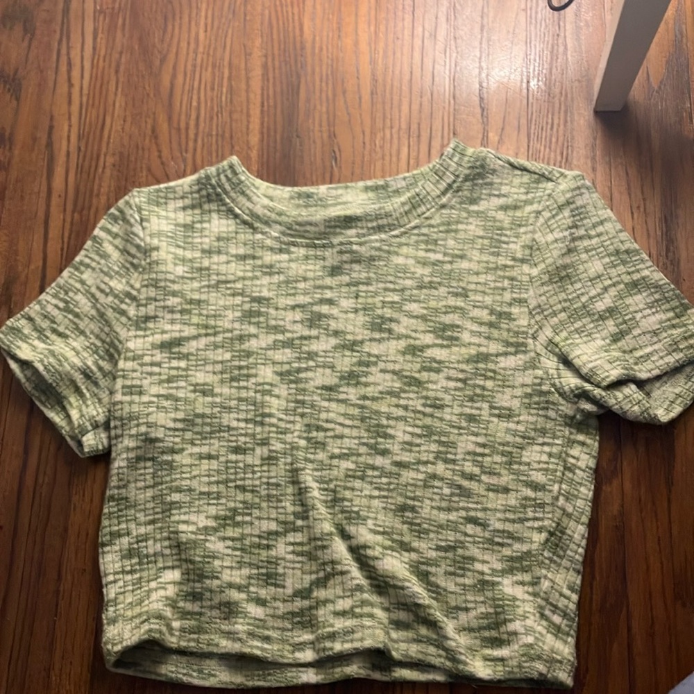 green crop top
